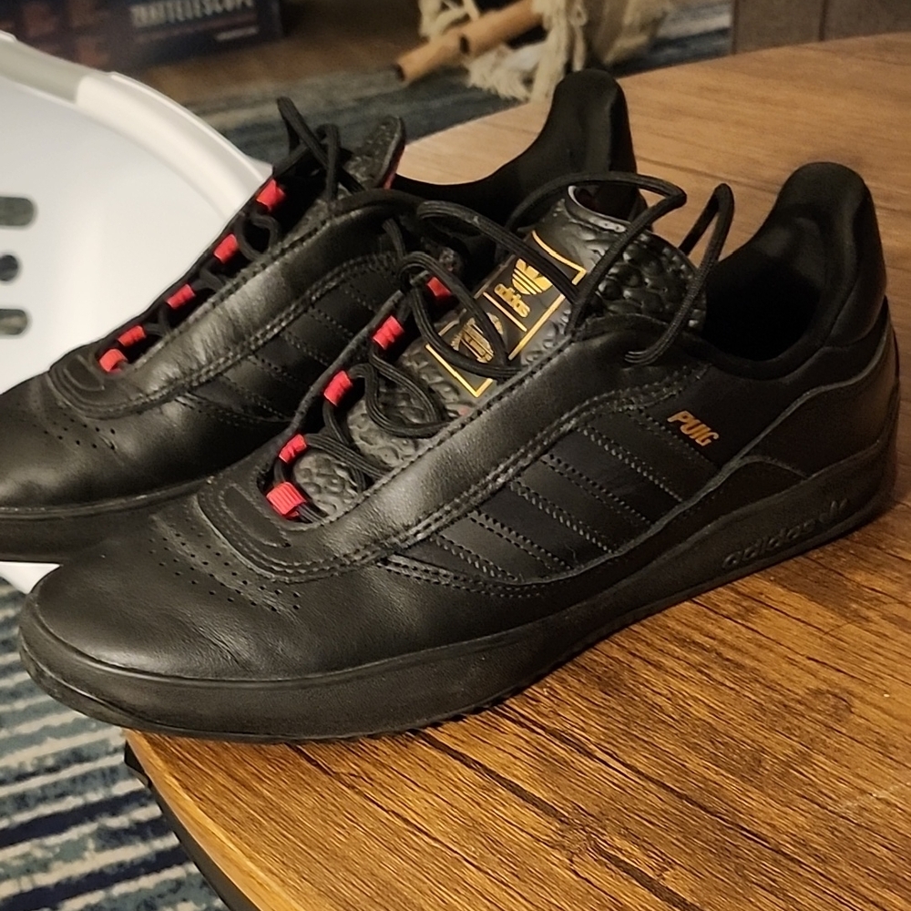 Adidas Puig Black and Red Men's Shoes size 10